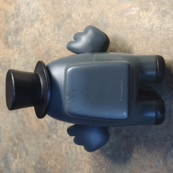 Among Us Collectible Figures (Crow) - Picture 8 of 8